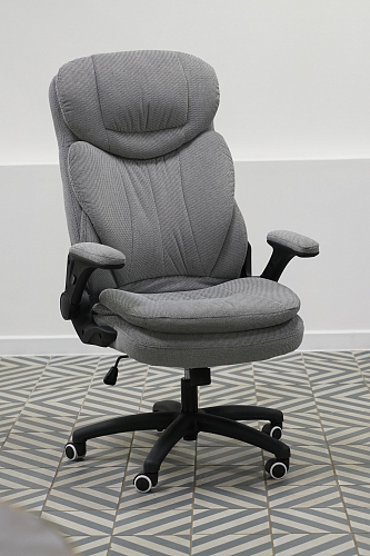 Компьютерное кресло Kolum серое из шоурума 2