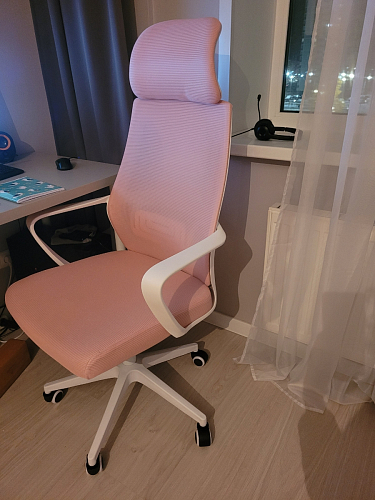 Компьютерное кресло Golem black / white фото покупателя 13