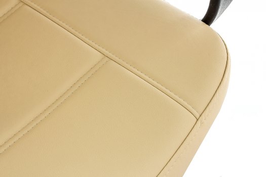Компьютерное кресло CH747 бежевый, экокожа