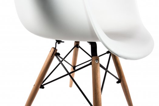Стул Eames PC-019